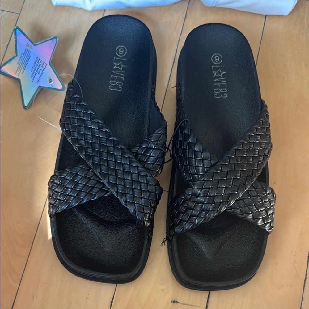 Women's Black Woven Sandals